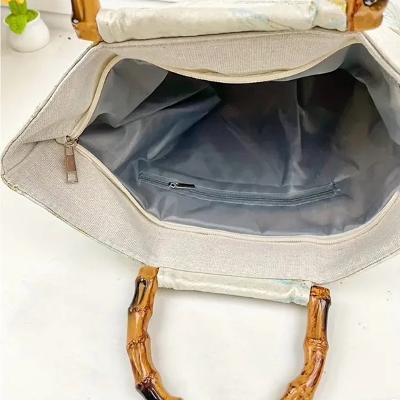 NWOT Floral Blue and Cream Tote Bag with Bamboo Handles - Picture 4 of 6
